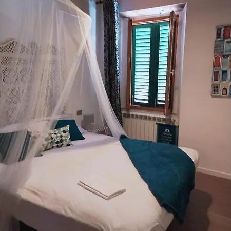 Apartment Agreable Maison En Triplex Avec Cours Interieure En Campagne *