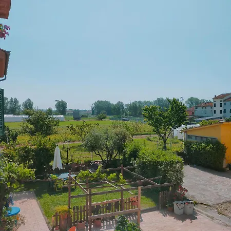 Agreable Maison En Triplex Avec Cours Interieure En Campagne *