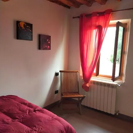 Agreable Maison En Triplex Avec Cours Interieure En Campagne Apartment *
