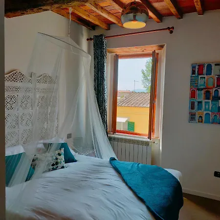 Apartment Agreable Maison En Triplex Avec Cours Interieure En Campagne Lucca